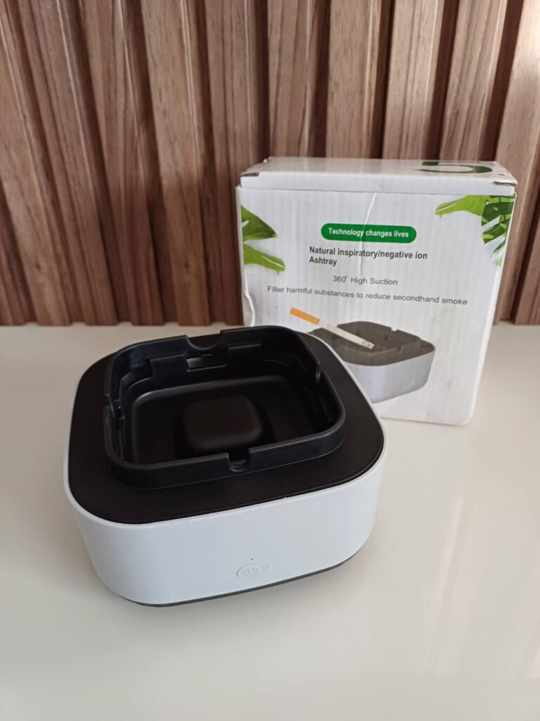 Piklsa koja uvlači dim